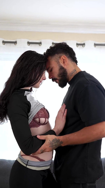 Pegas Productions - Everlyy se fait defoncer par Tyler Drake | Clip 1