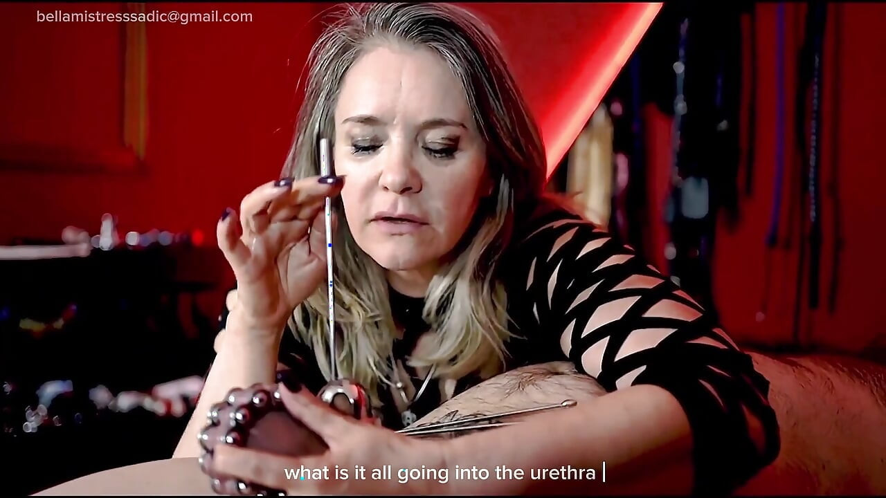 Kaiserin bella sadic liebt es, in alle löcher ihres sklaven-ehemanns einzudringen