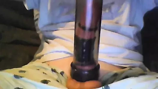 Pump porn video – Cock In Pump With Sleeve And Cockring