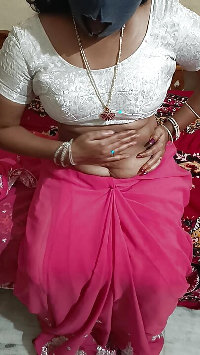 Desi Indian Beautiful Telugu Aunty Saree Fucking Hot Romance Pussy Doggy Style