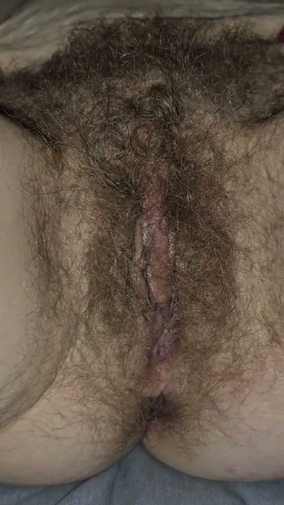 Mature loose stretched naturally hairy cunt | Clip 2
