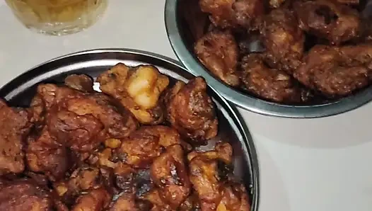 Biwi ne raat ko Beer pikar nashe me Beer ki Bottle ko Chut me Daal Diya