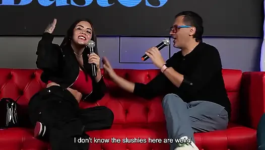 Bintang bokep sarablonde ngentot kontol penggemarnya dengan ganas di depan suaminya!