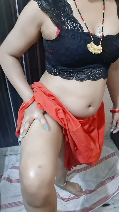 Bengali Bhabhi's Sexy Massage Video Cock Will Stand Up After Seeing You