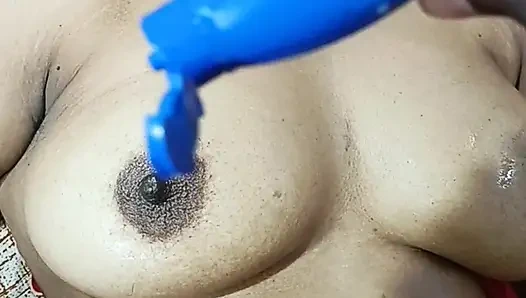 Mallu Big Boobs Oil Massage and Softcore Sex