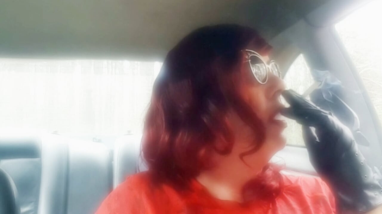 YOUR RED HEAD AUNT RUTHIE DESTROYS A MARLBORO 100 IN HER CAR