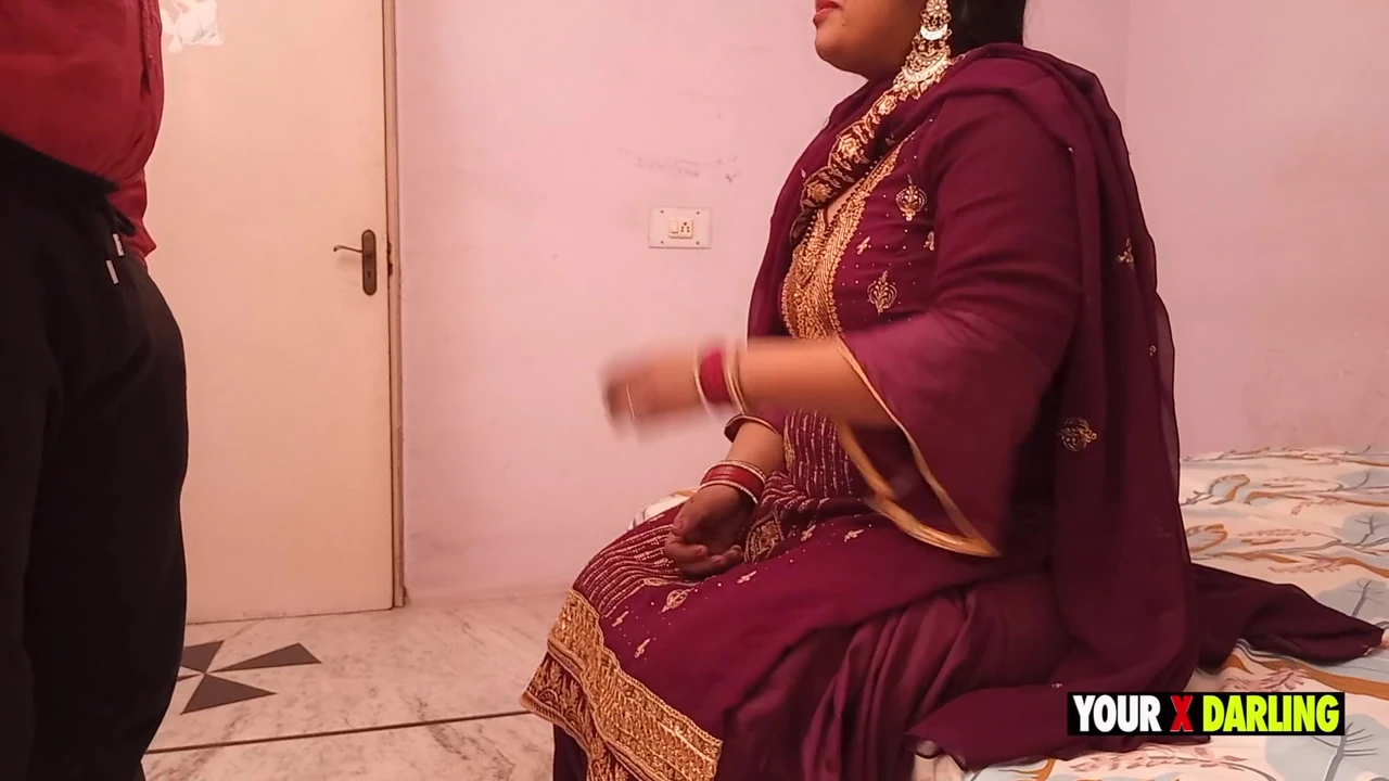 Bank Manager fucking hard a Housewife for loan recovery