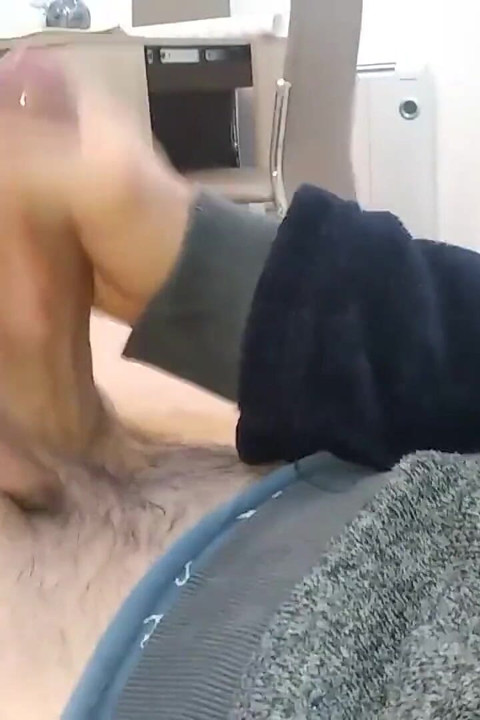 Hot Nice Big Dick of Amateur College White Guy Cums Slowly and Shoots