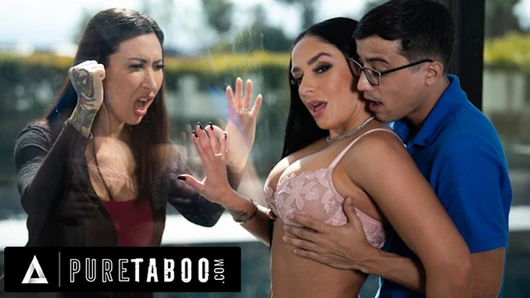 PURE TABOO Sheena Ryder заставляет свою жену наблюдать, как ее трахает скверная юная соседка