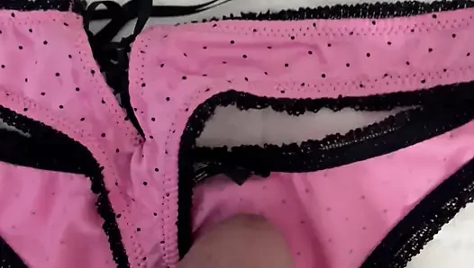 Pink Panties make me cum