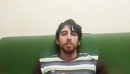 Kanepede sikişiyor