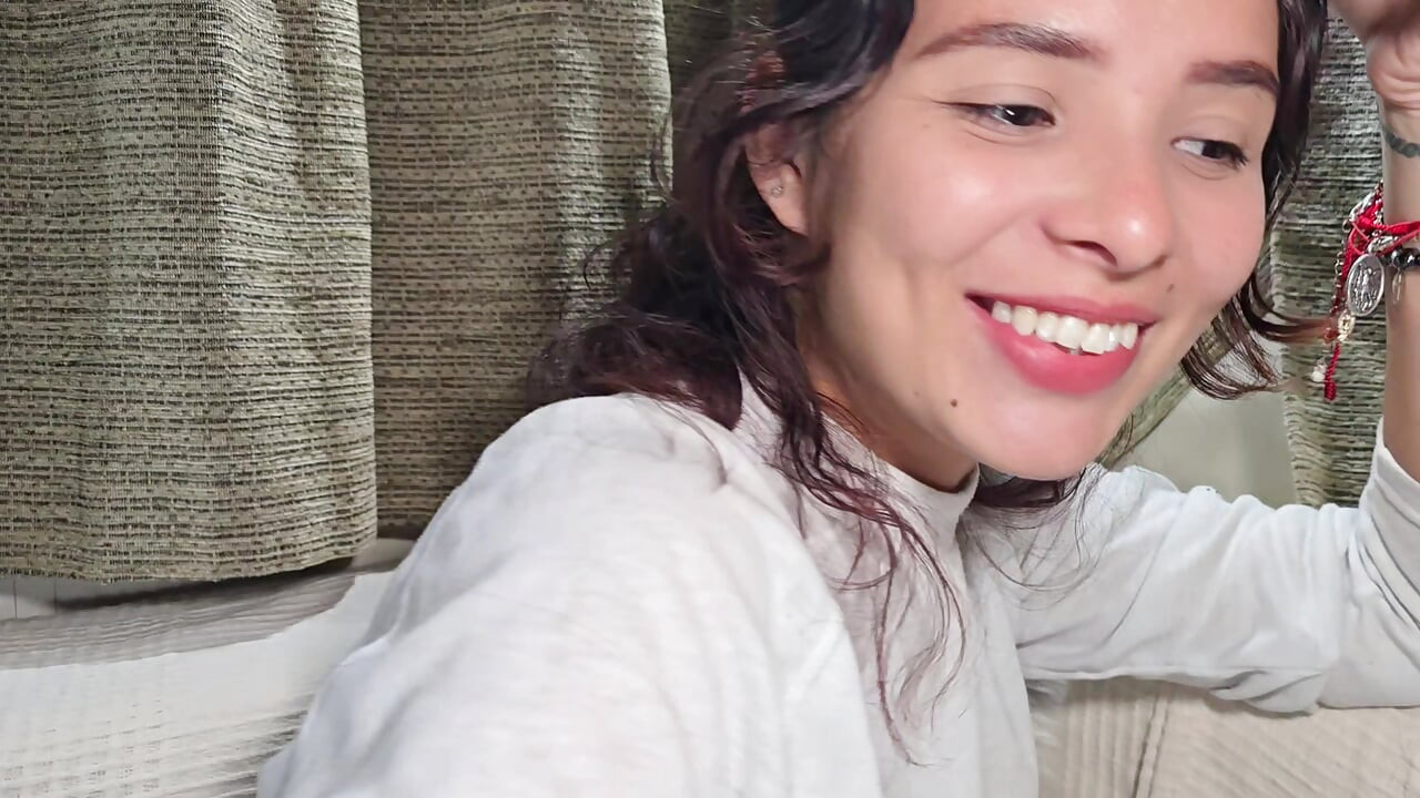 I give my rich Latina stepsister a nice fuck until she gives her all her rich milk on her feet
