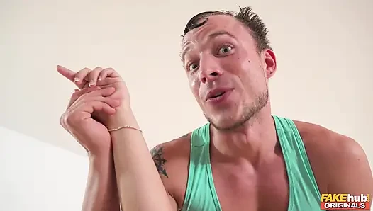 Fakehub originals - zen master pavlos disambut dengan ganas sama cewek hot rambut cokelat ariana van x dalam adegan meditasinya