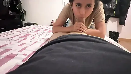 Adik tiriku telan spermaku gara-gara lagi sange berat