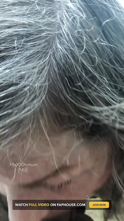 Sexy Mature Wife Sucks and Swallows! Maxxximummilf