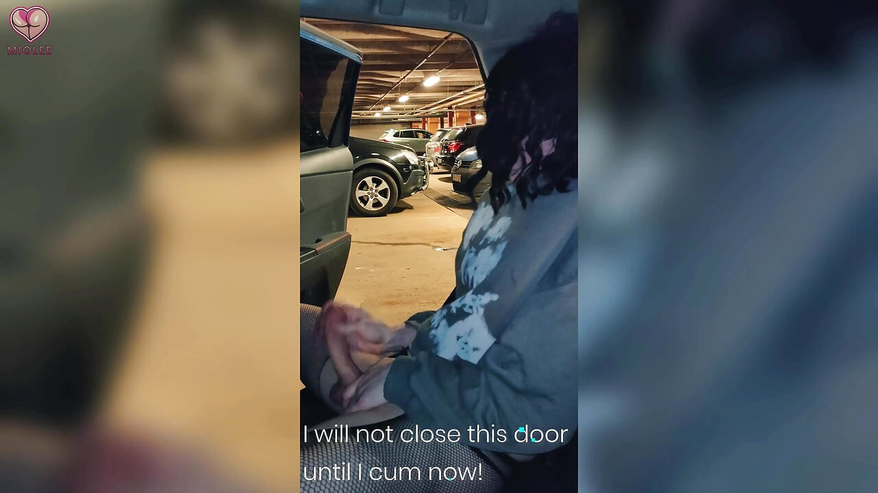 Risky Flashing and Cumshot in an Underground Parking Lot
