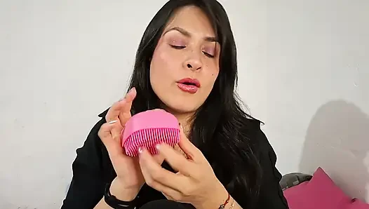 ASMR Cranial Massage to FEEL TICKLES