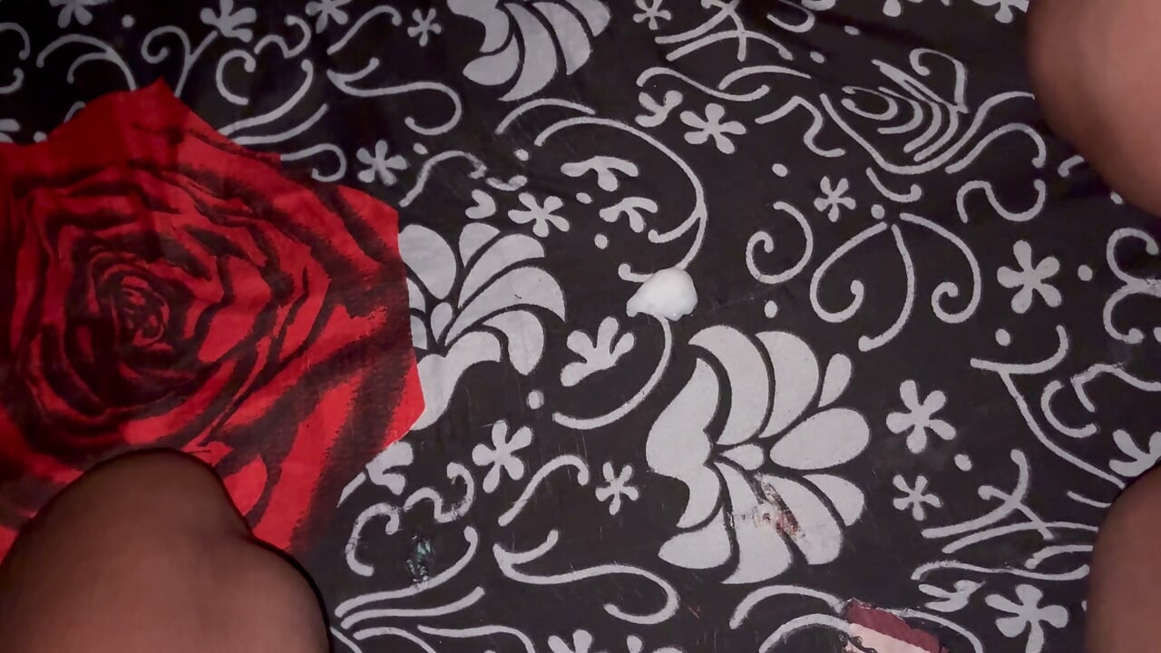 ghar ke pass vali bhabhi ko chod diya