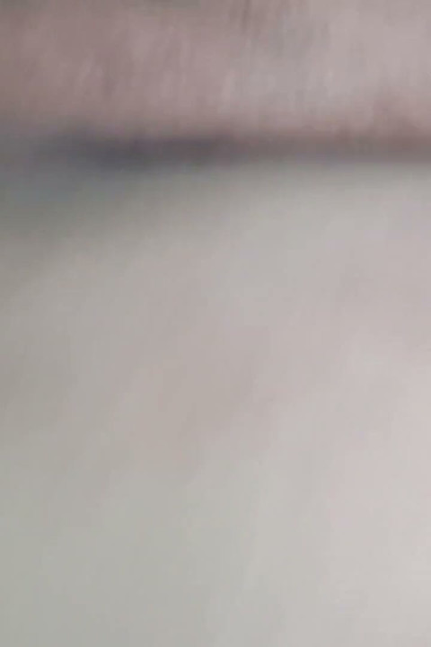 我的丈夫在我和他的朋友性交后内射了我的阴户