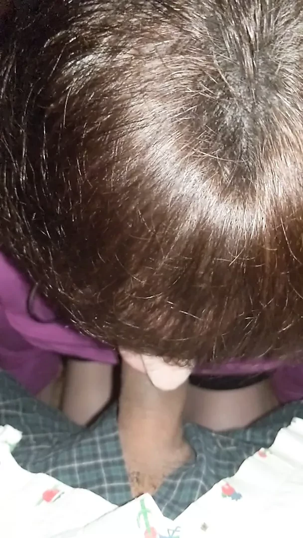 Cougar TS sucks me off in adult theater
