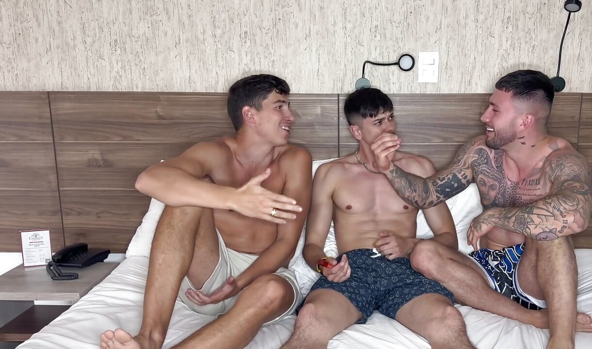 Latina with Big Ass Play with 3 Big Cocks