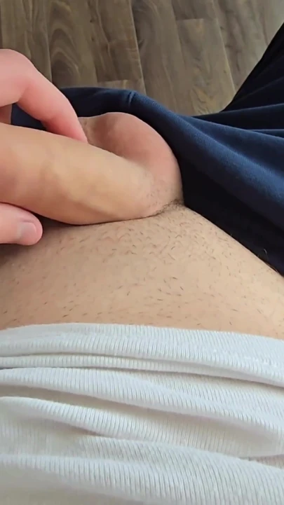 PhantomGentX strokes pula groasă cu vorbe murdare nemiloase - Follow on X: PhantomGentX | Clip 1