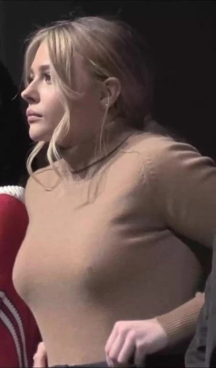 Chloe l t