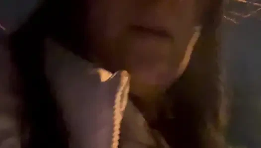 Care Aide molada umumi banyoda boşalıyor