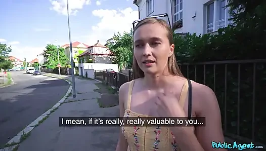 Публичный агент - Стейси Круз светит он идеальные сиськи за деньги и скачет на большом хуе