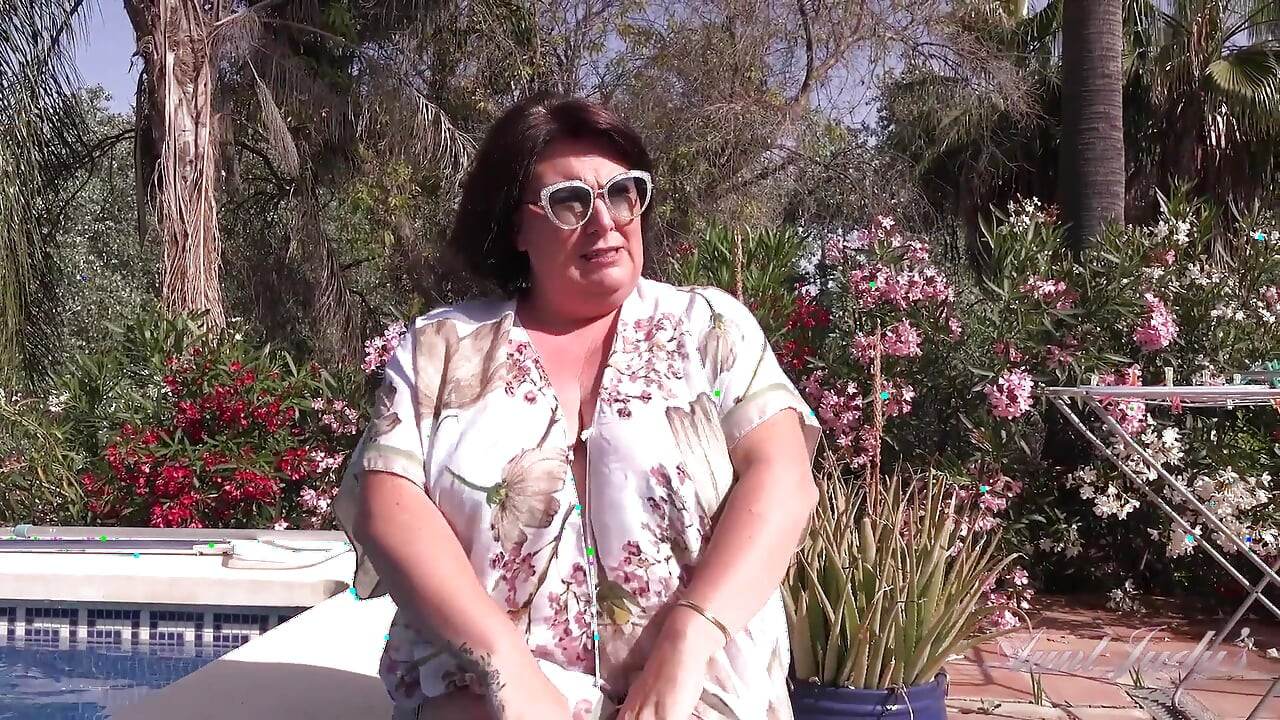 Auntjudys - a Poolside Chat with Your Busty Stepmom Jojo Robinson Turns Into Taboo JOI