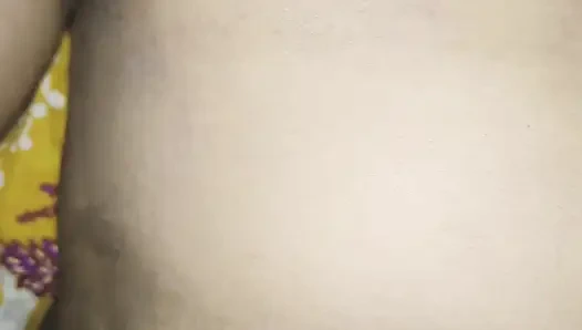 Video aksi istri desi dengan kamar besar di kamar tidur