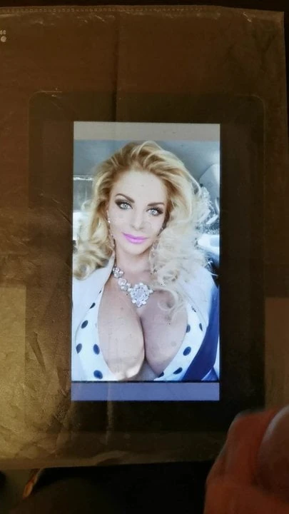 Cum on Francesca Cipriani