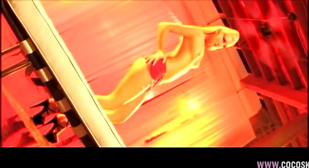Loira de lingerie preta cavalga homem musculoso na cama vermelha