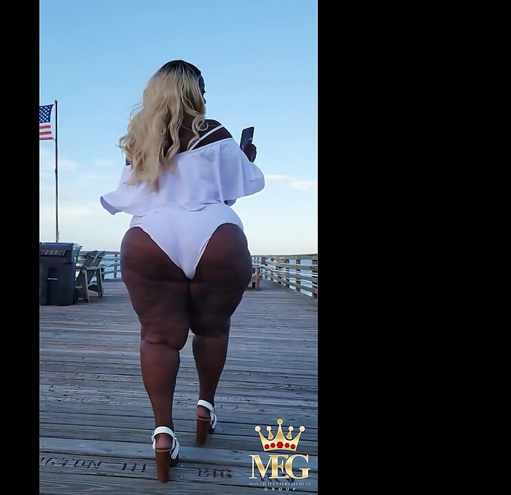 MochaSwallows' Boardwalk Slut Strut