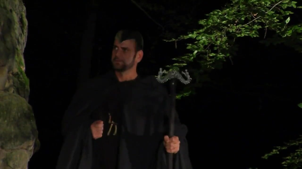 Maďarská úžasná blonďatá děvka: Opravdu nadržená sání ptáka!! Díl 2