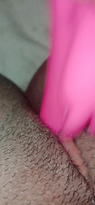 Hairy and creamy Colombian pussy