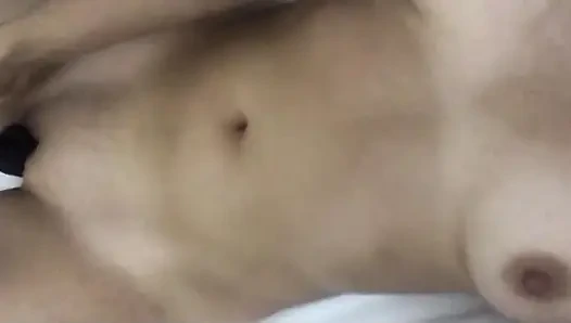 Masturbasi Dengan Mainan Hitachi Baruku