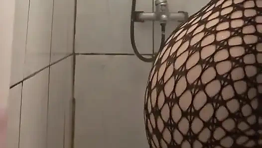 Masturbasi Dengan Panggilan Video Di Kamar Mandi