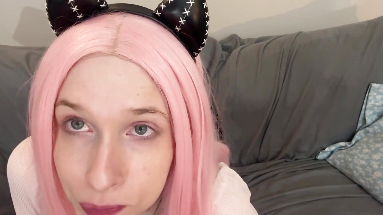 Bratty Bubblegum Slut Blowing Bubbles