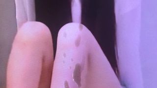 Oh My Girl Arin cock teasing ended in cum tribute