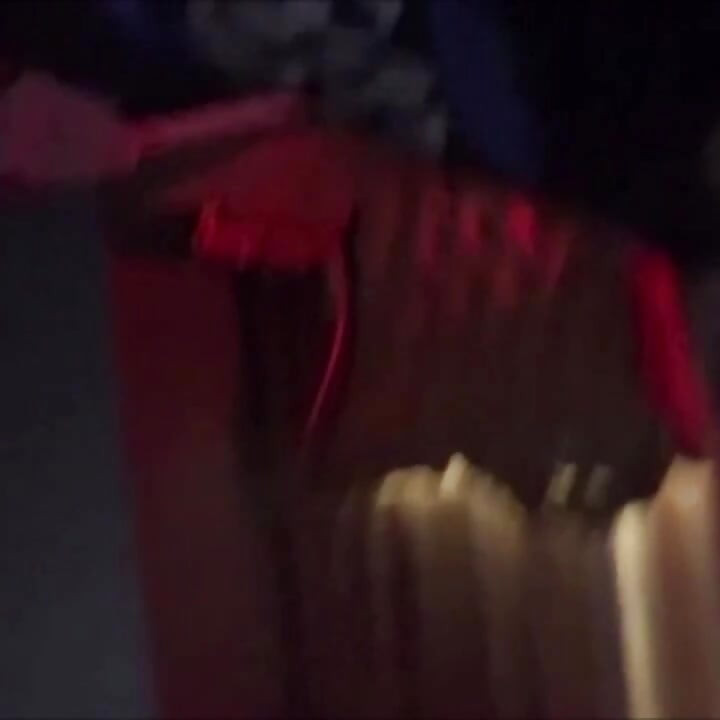 Anda harus melihat ukuran kontol pria muda ini, setelah bermain dengan itu aku akan menelannya!