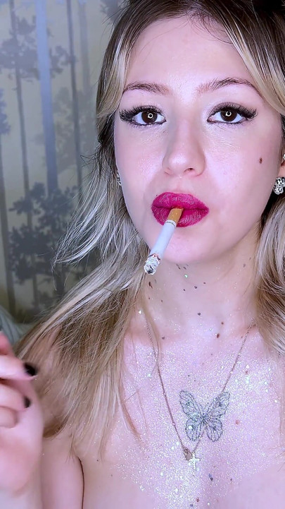 Smoking-fetish Intimate Marlboro 100s Smoking Sensual Smoke Play