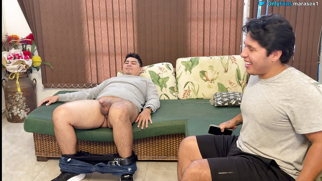 Unexpected visit and I end up fucking grandpa in front of my boyfriend