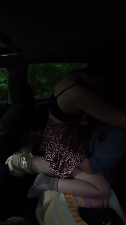 車内セックス(車内で裸)