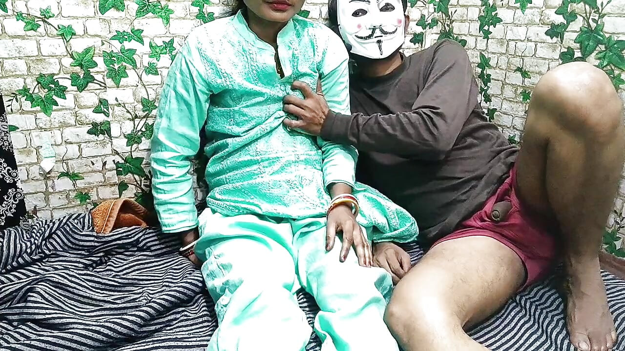 男朋友操新女友第一次 1700 点避孕套操逼享受德西色情视频