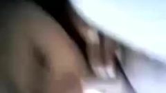 Arabská dívka kouří bf v autě