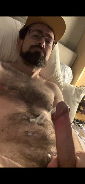 Horny Bearded Dude Cumming