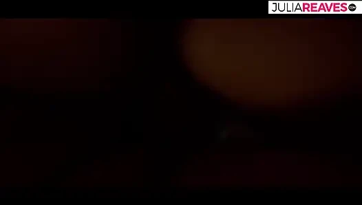 Azgın kız orgazm olana kadar yalanıyor