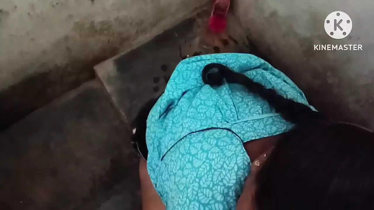 Indian Telugu Andhra lovely aunty soking  and bikke har hasbend coke in mouth he is wash room