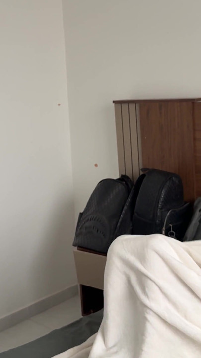 Was kann passieren, wenn eine stiefmutter ein hotelzimmer mit ihrem stiefsohn teilt? | Clip 1